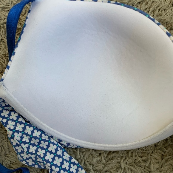 Victoria’s Secret 34D push-up underwire bra floral blue/white - Picture 2 of 6